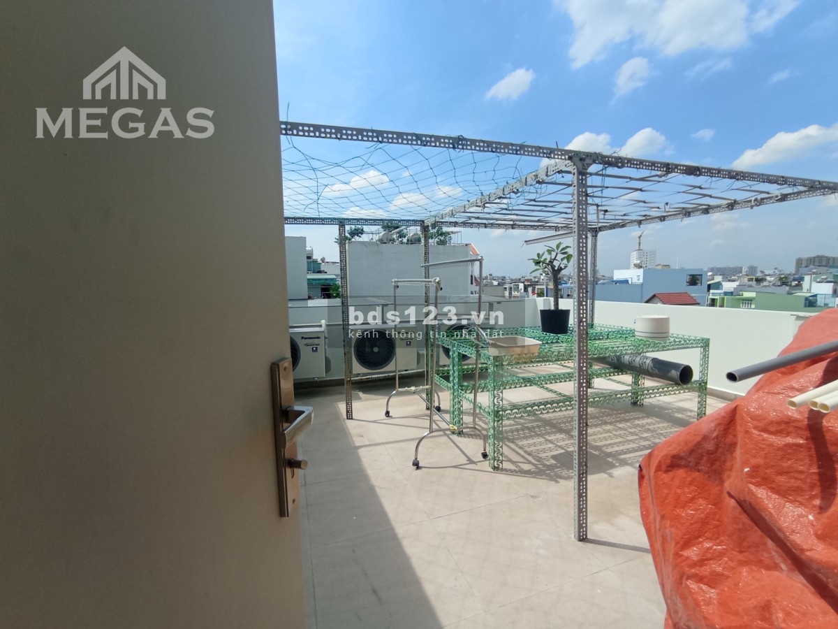 Căn hộ giá rẻ full nội thất gần etown có cửa sổ, ban công