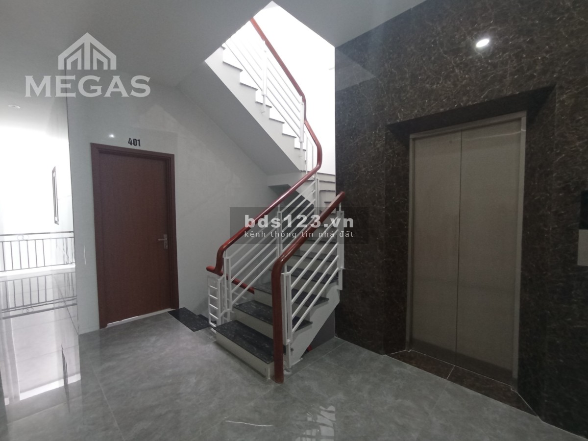 Căn hộ giá rẻ full nội thất gần etown có cửa sổ, ban công