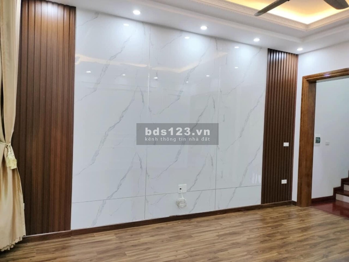 Cần bán căn nhà 3 tầng Đặng Văn Ngữ, Tân Bình thành phố Hải Dương