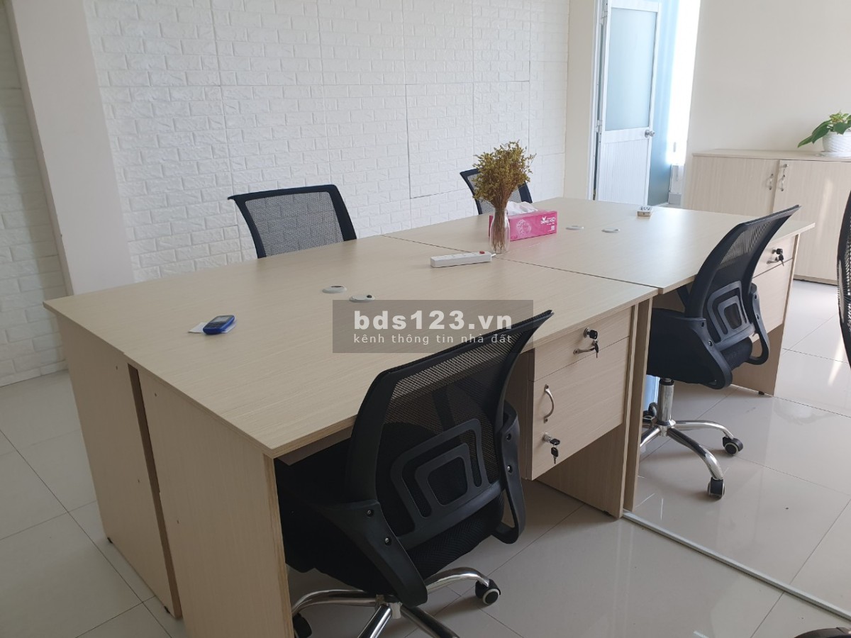 Cho thuê phòng làm việc chung giá 2,5tr/tháng