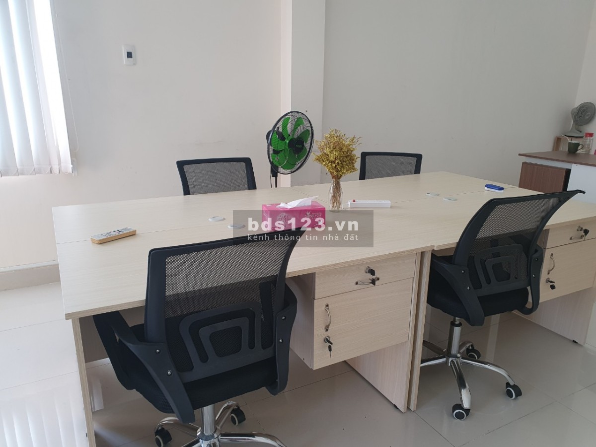 Cho thuê phòng làm việc chung giá 2,5tr/tháng