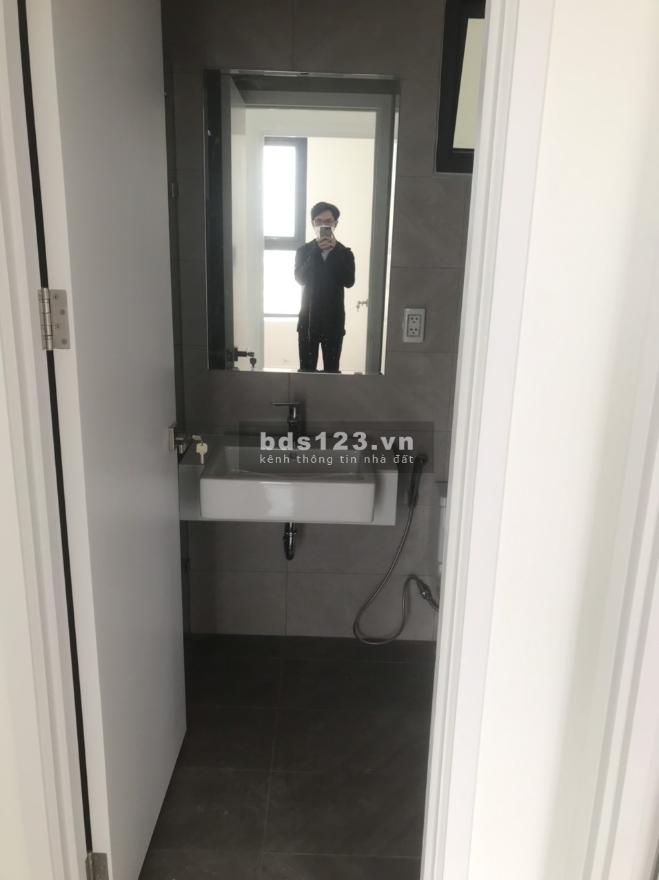 Bán căn hộ 1PN Dlusso Emerald, DT 49m² mới bàn giao bán 2,970 tỷ