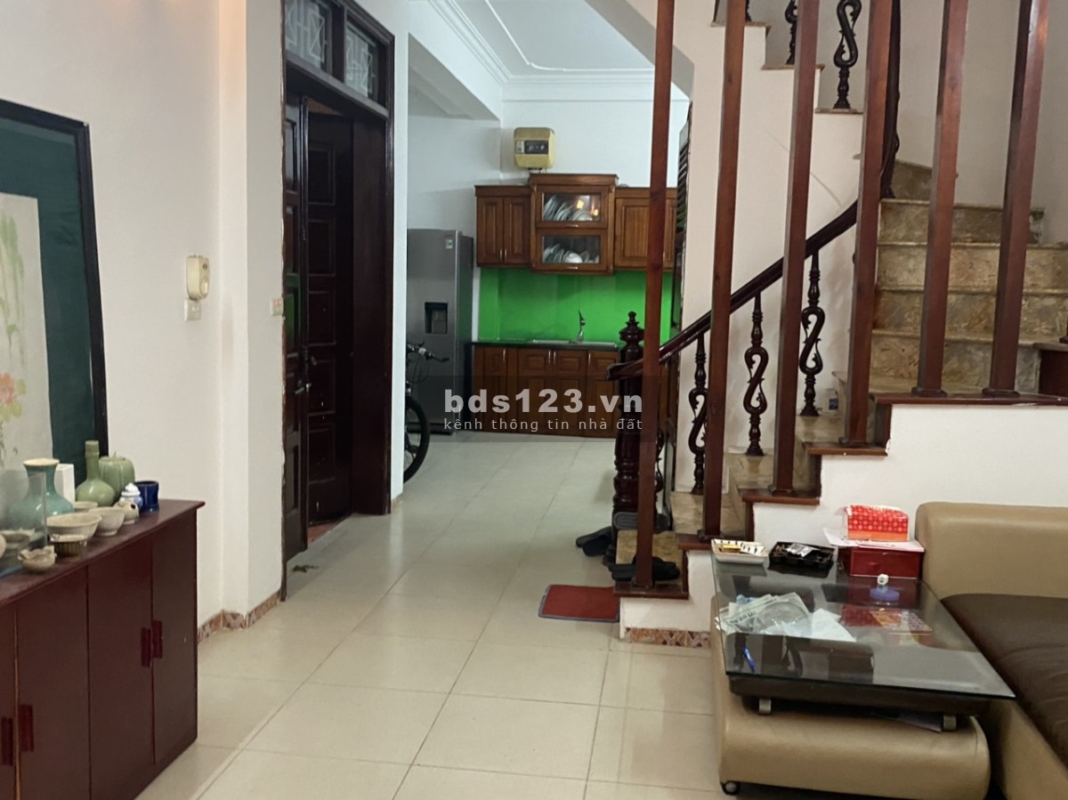 Bán nhà ngõ ô tô phố Chùa Quỳnh quận Hai Bà Trưng 49m2 x 4T giá 5 tỷ
