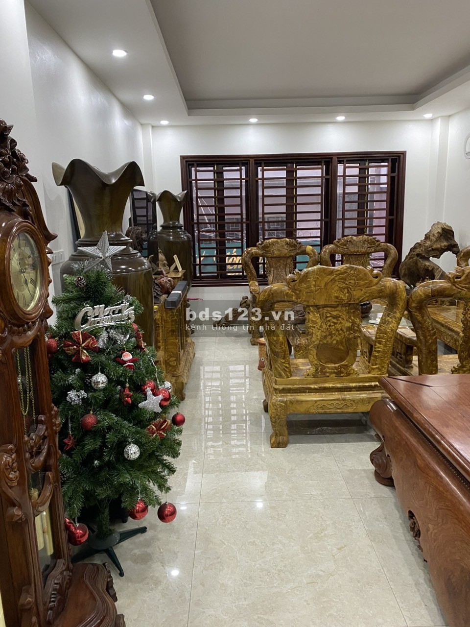 Bán nhà riêng Đống Đa, phố Nguyên Hồng, dt 51m² x 7 tầng, mt 4m, giá 19,5 tỷ, vị trí đẹp ở sướng