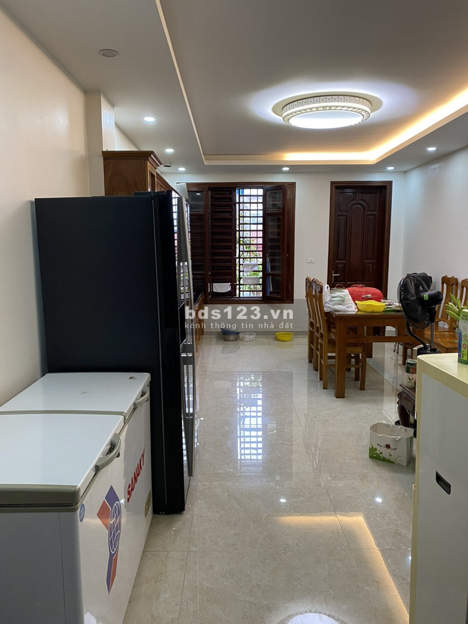 Bán nhà riêng Đống Đa, phố Nguyên Hồng, dt 51m² x 7 tầng, mt 4m, giá 19,5 tỷ, vị trí đẹp ở sướng