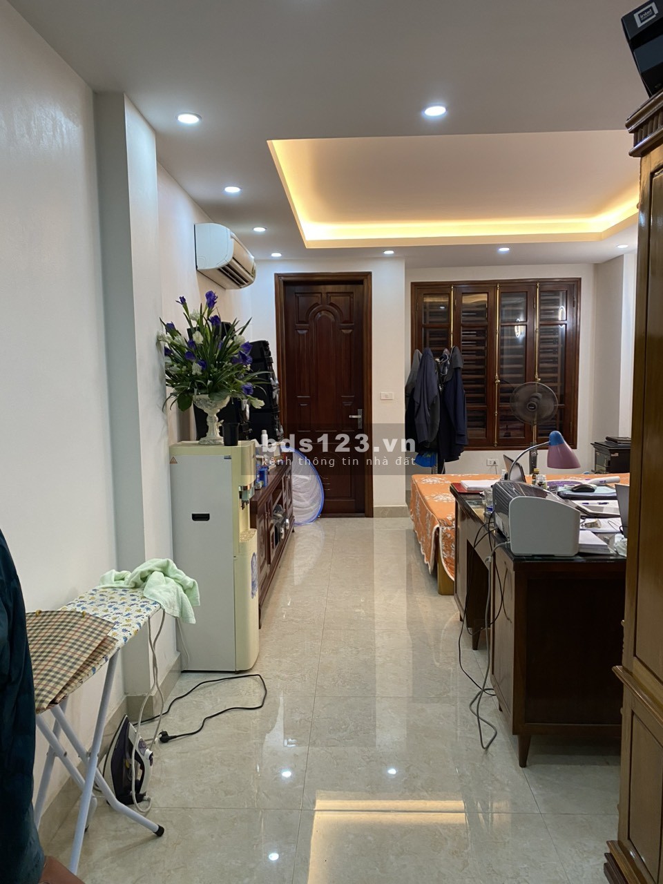 Bán nhà riêng Đống Đa, phố Nguyên Hồng, dt 51m² x 7 tầng, mt 4m, giá 19,5 tỷ, vị trí đẹp ở sướng