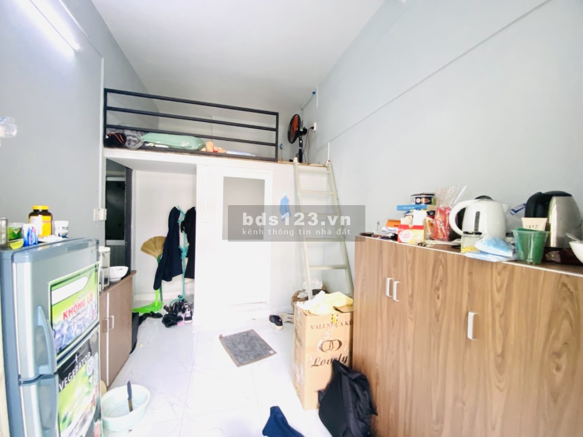 Cho thuê phòng Ban Công full nội thất. hẻm 156/ Tô Hiến Thành, Quận 10