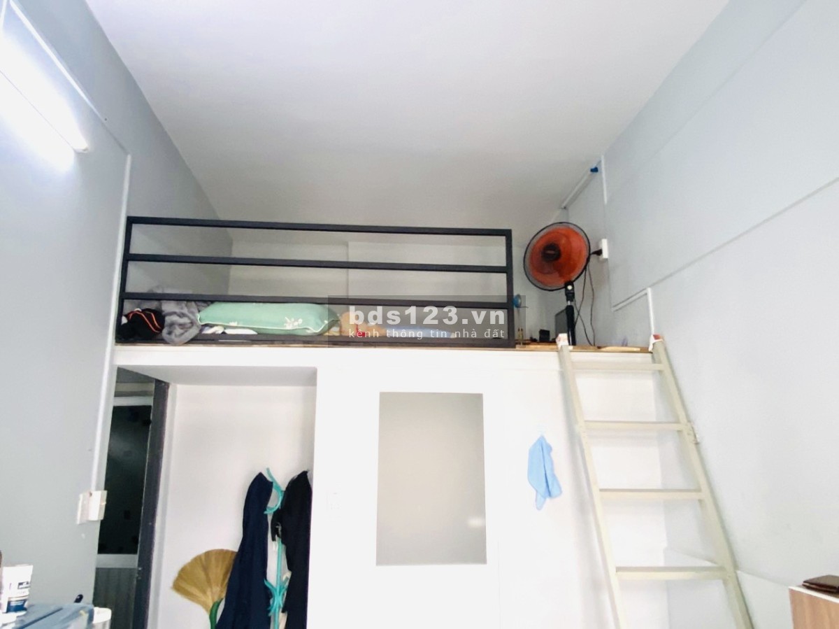Cho thuê phòng Ban Công full nội thất. hẻm 156/ Tô Hiến Thành, Quận 10