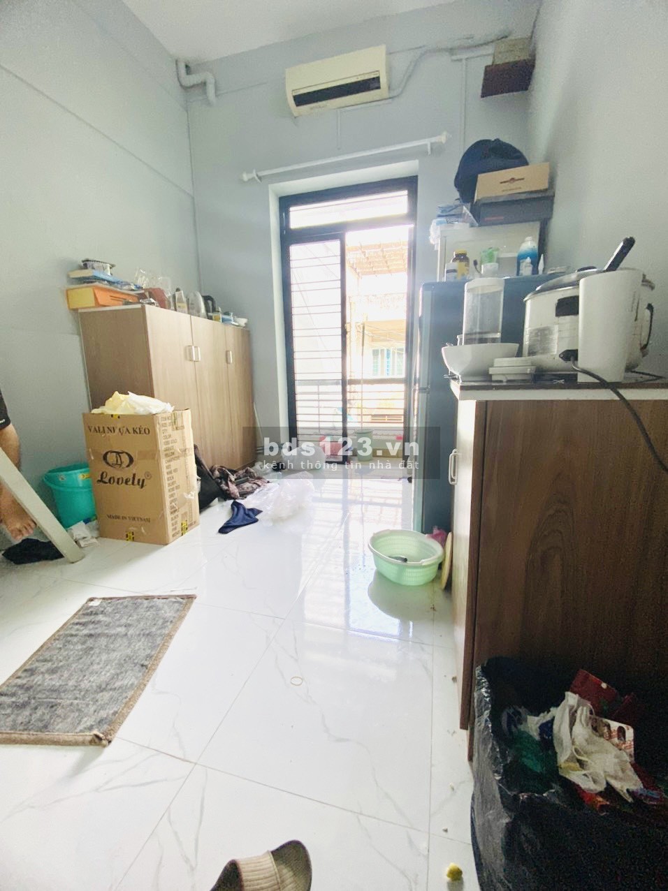 Cho thuê phòng Ban Công full nội thất. hẻm 156/ Tô Hiến Thành, Quận 10