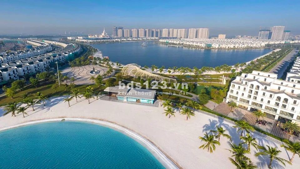 Chính chủ gửi bán chung cư căn 2PN, 2VS 68m2 giá 1.7 tỷ tại Vinhomes Ocean Park LH: 0977 484 841
