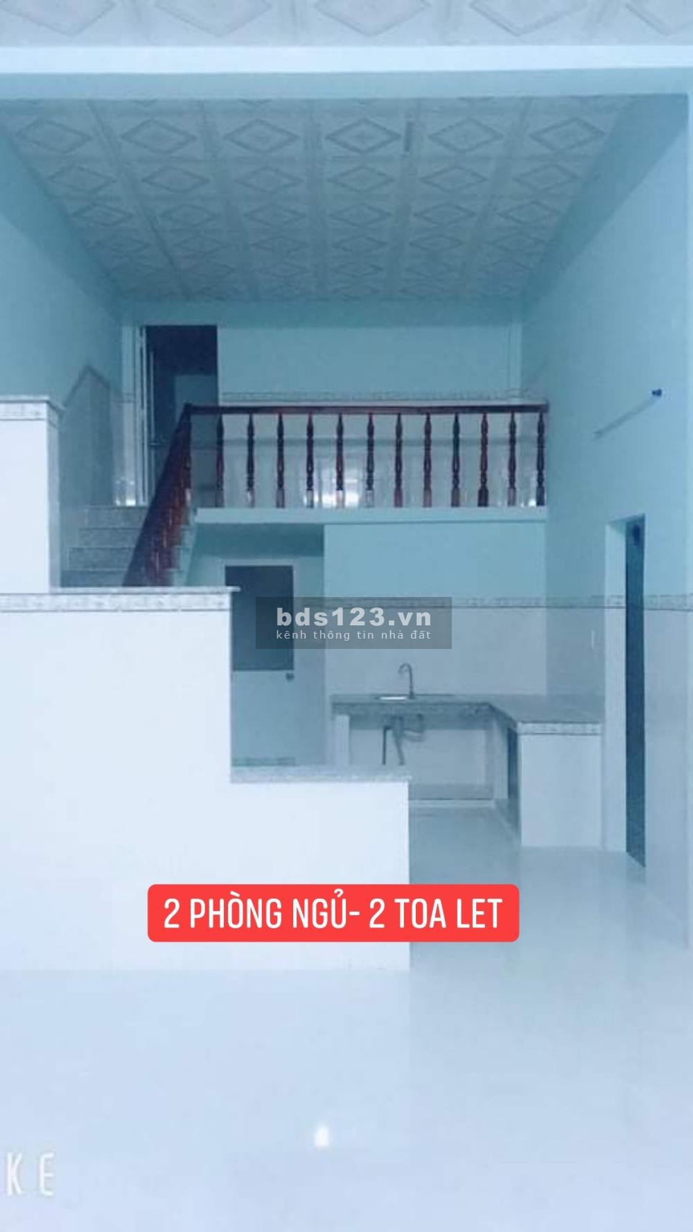 Bán nhà trọ 300m² gồm 2 căn nhà và 10 phòng trọ ở sau, cần bán nhanh để lại giá rẻ về quê ở hẳn