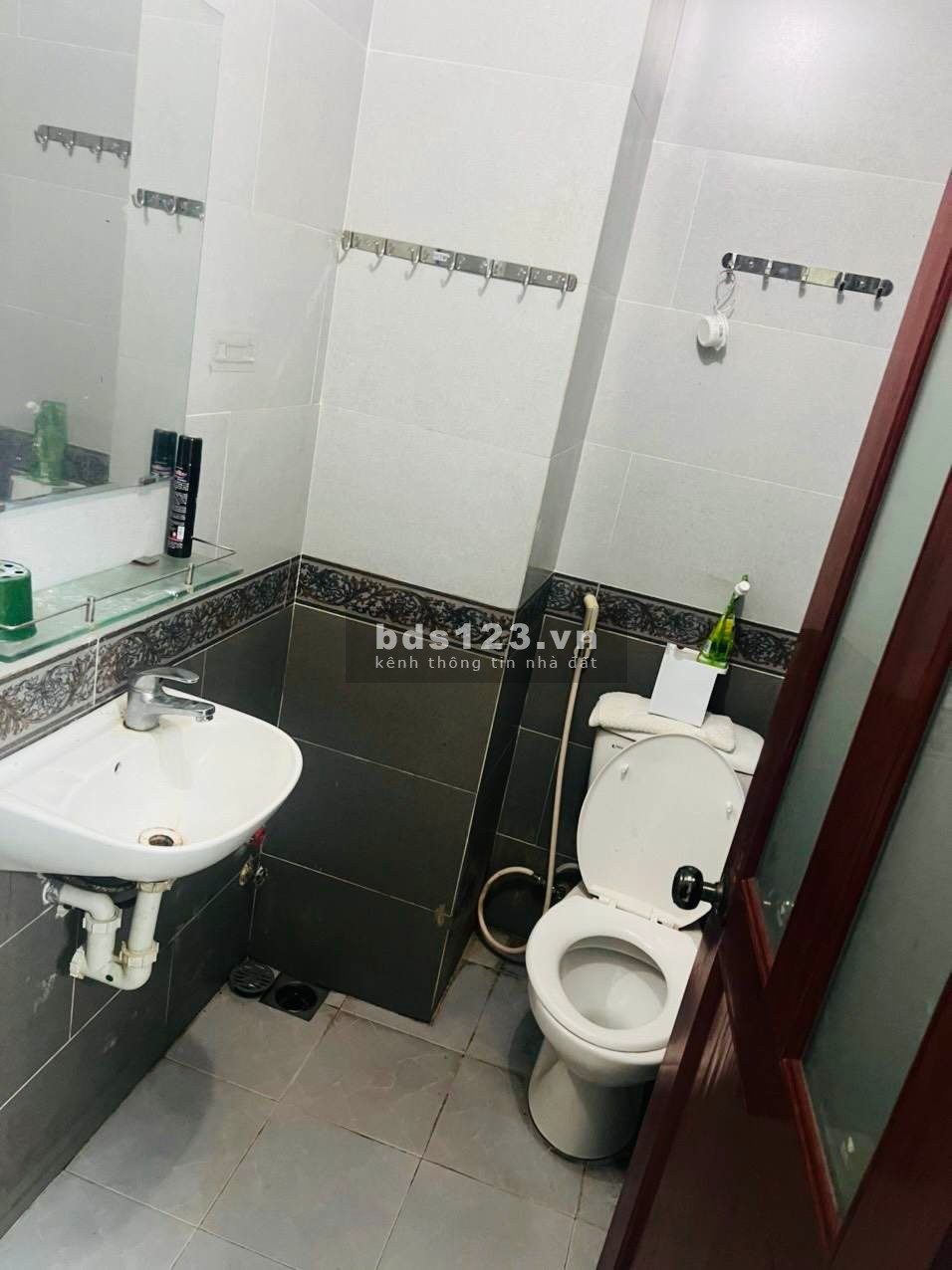 Cho thuê phòng trọ ở đường Nguyễn Văn Thương P25 Q.Bình Thạnh