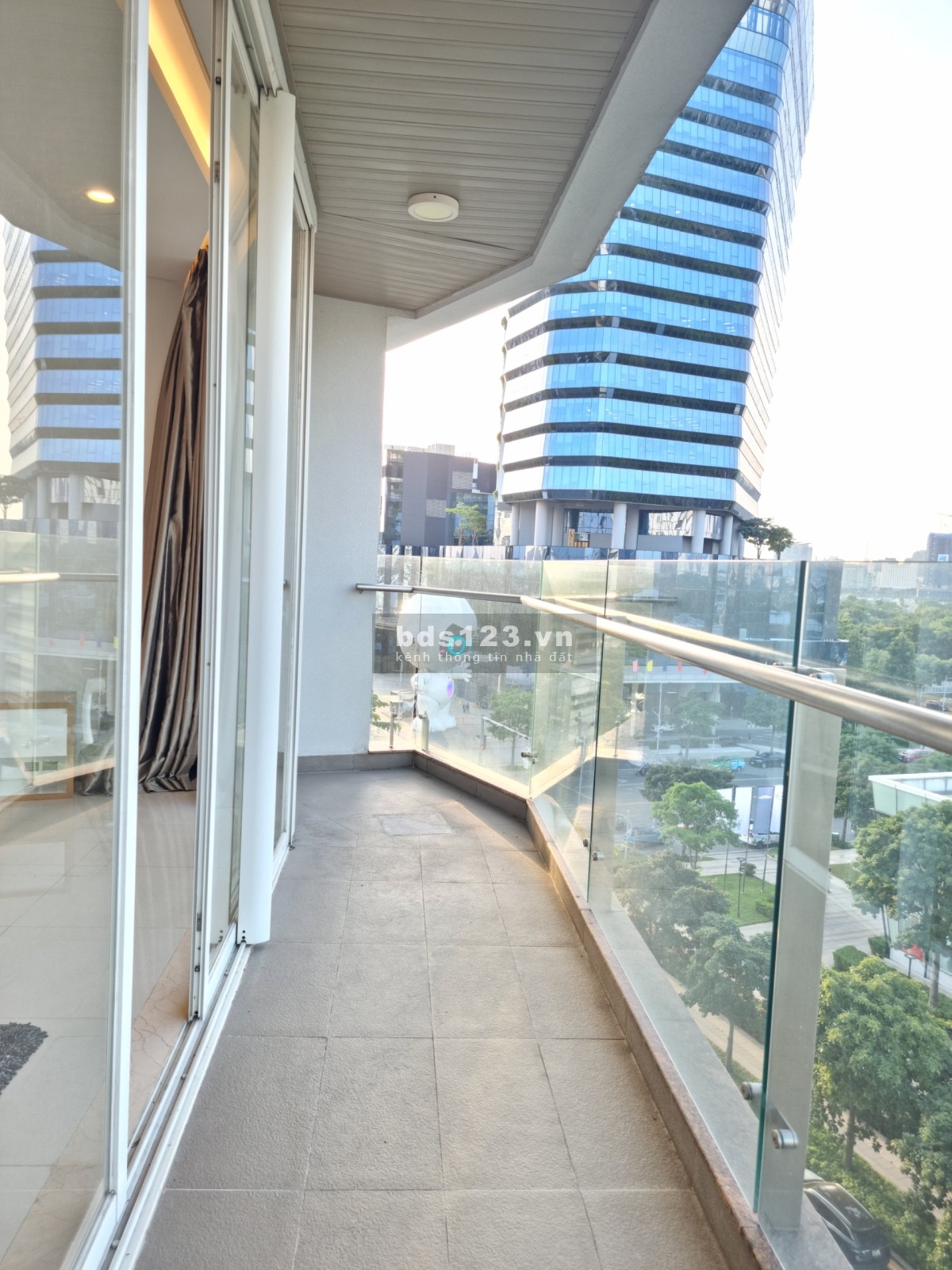 Cho thuê căn hộ Sarimi 3 PN, căn góc diện tích 137m²