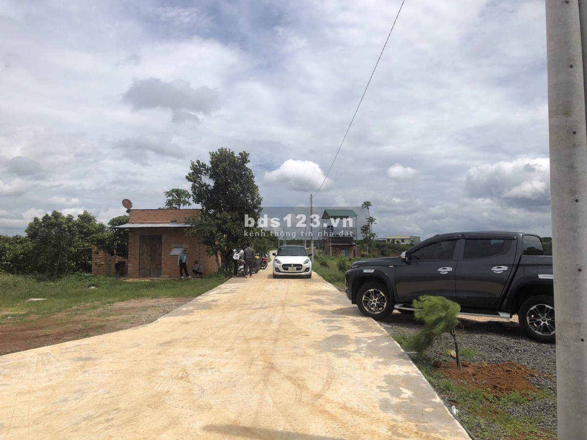 Bán đất Bảo Lộc ĐT 725 view hồ giá rẻ giá 3 triệu/m2, sổ hồng riêng