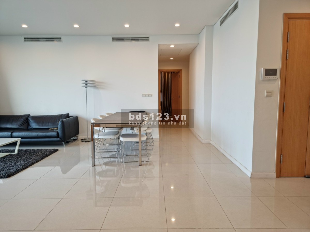 Cho thuê căn hộ Sarimi 3 PN, căn góc diện tích 137m²