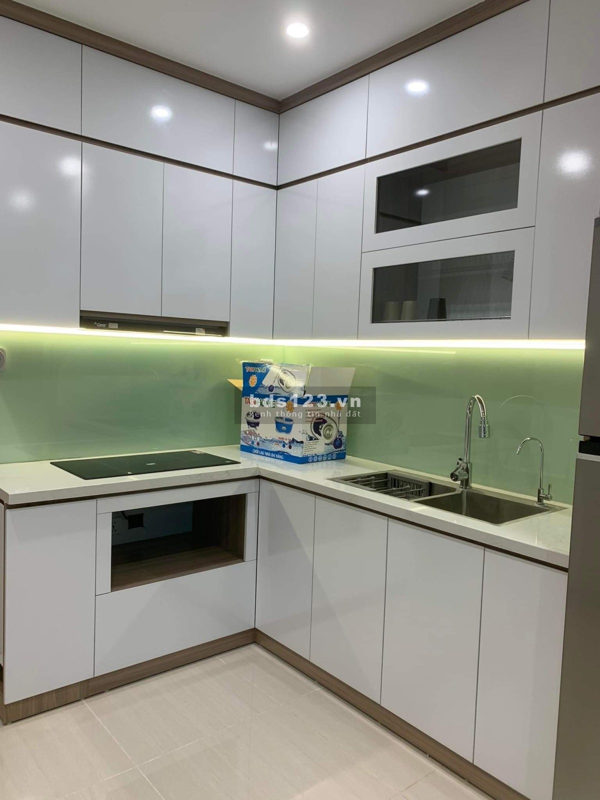 Cho thuê nhanh căn hộ 2 phòng ngủ, đầy đủ đồ, 9,5 triệu, LH 0888516777