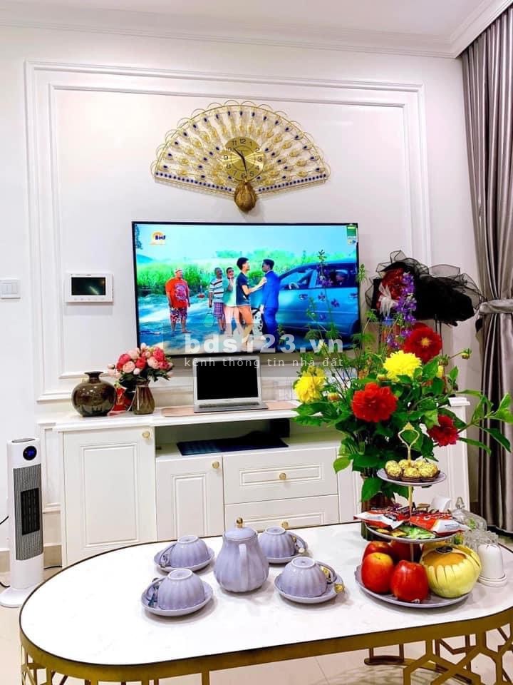 Rẻ nhất Vinhomes Gia Lâm căn 3pn, dt 80m2, căn góc chỉ 2.28 tỷ, full đồ view hoa hậu, lh 0987767788