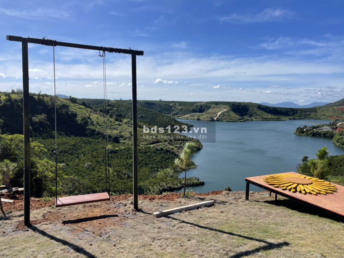 Bán đất Bảo Lộc ĐT 725 view hồ giá rẻ giá 3 triệu/m2, sổ hồng riêng