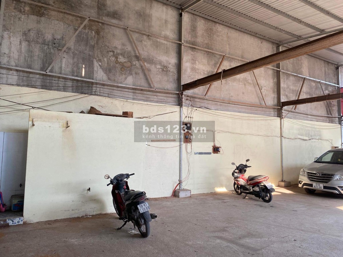 Cho thuê kho xưởng giá rẻ tại Bình Tân 10 triệu/tháng