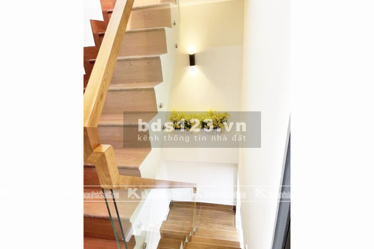 Kẹt Lắm Rồi Bán Gấp Lấy Tiền Trả Nợ