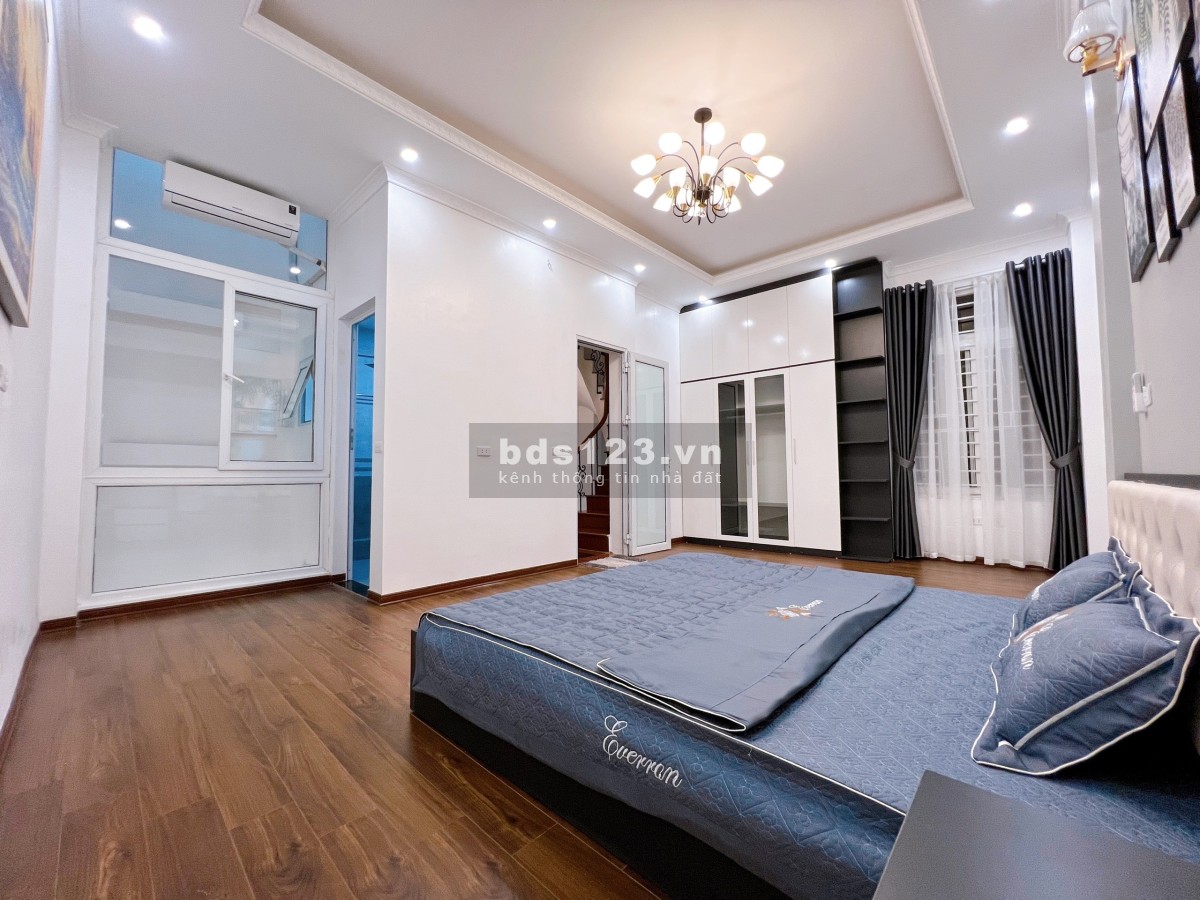 Tôi chính chủ cần bán nhà ngõ 183 phố Hoàng Văn Thái 40m2, 5 tầng giá 5,98 tỷ