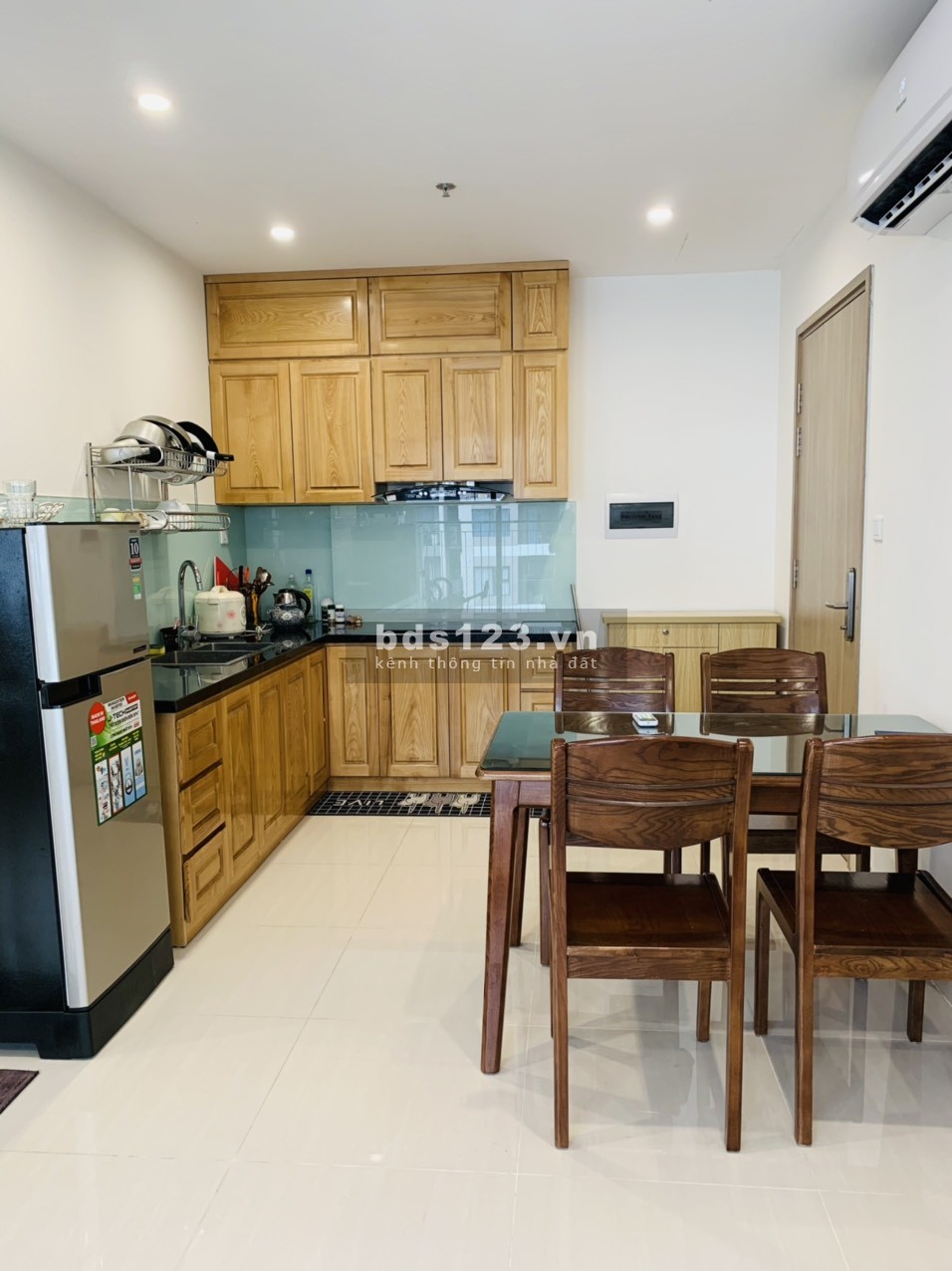 Bán căn hộ 2PN+1 2WC Vinhomes Ocean Park Gia Lâm, FULL Nội thất, vào ở luôn, giá 1.8 tỷ