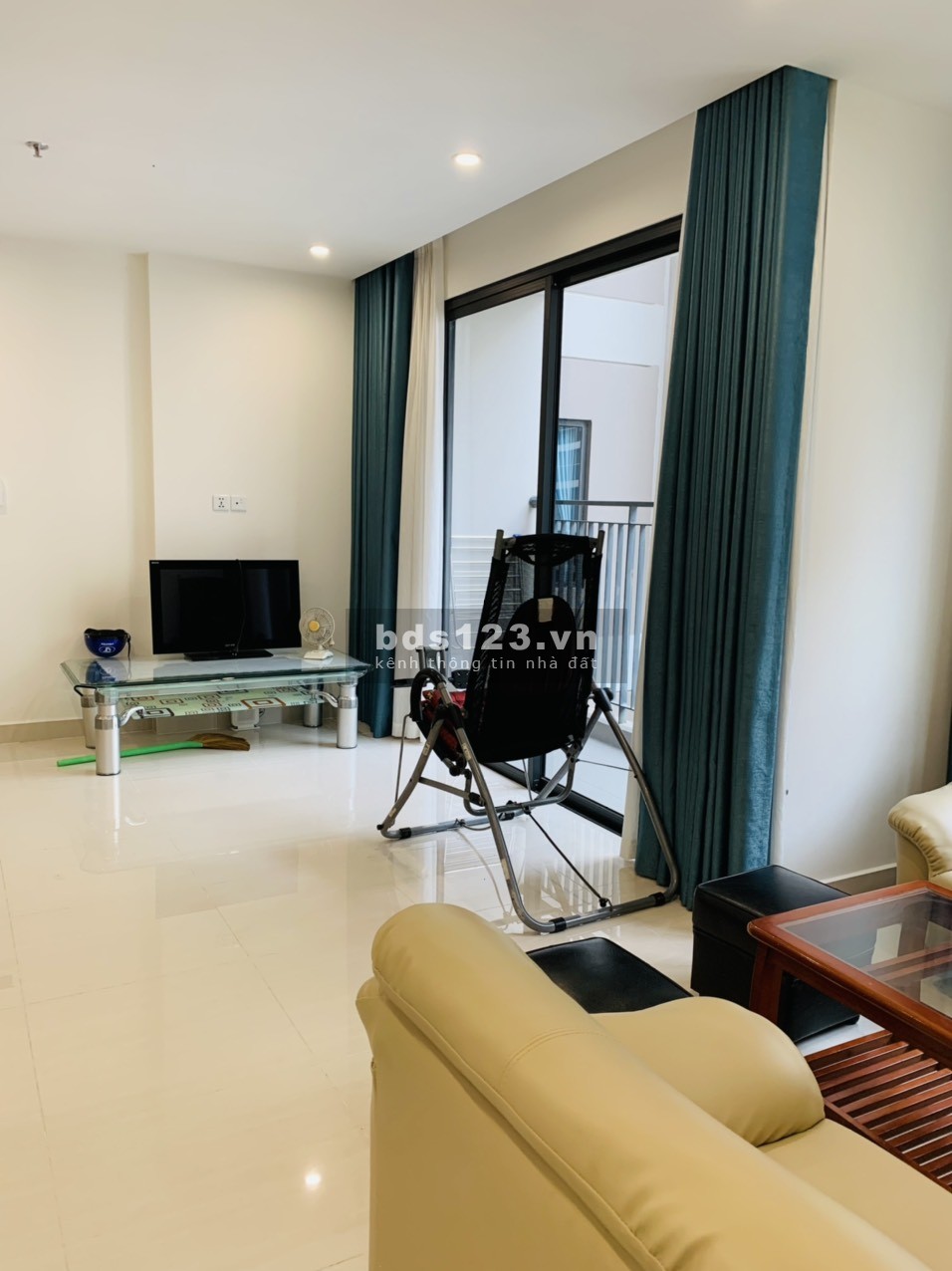 Bán căn hộ 2PN+1 2WC Vinhomes Ocean Park Gia Lâm, FULL Nội thất, vào ở luôn, giá 1.8 tỷ