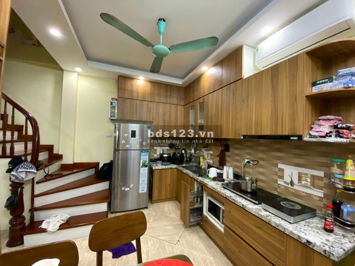 Bán nhà riêng Phố VIP Đống Đa, Nhà Đẹp,Sổ Hoa Hậu, DT45m2, 5 Tầng, MT 4,3m, Giá 7.2 Tỷ