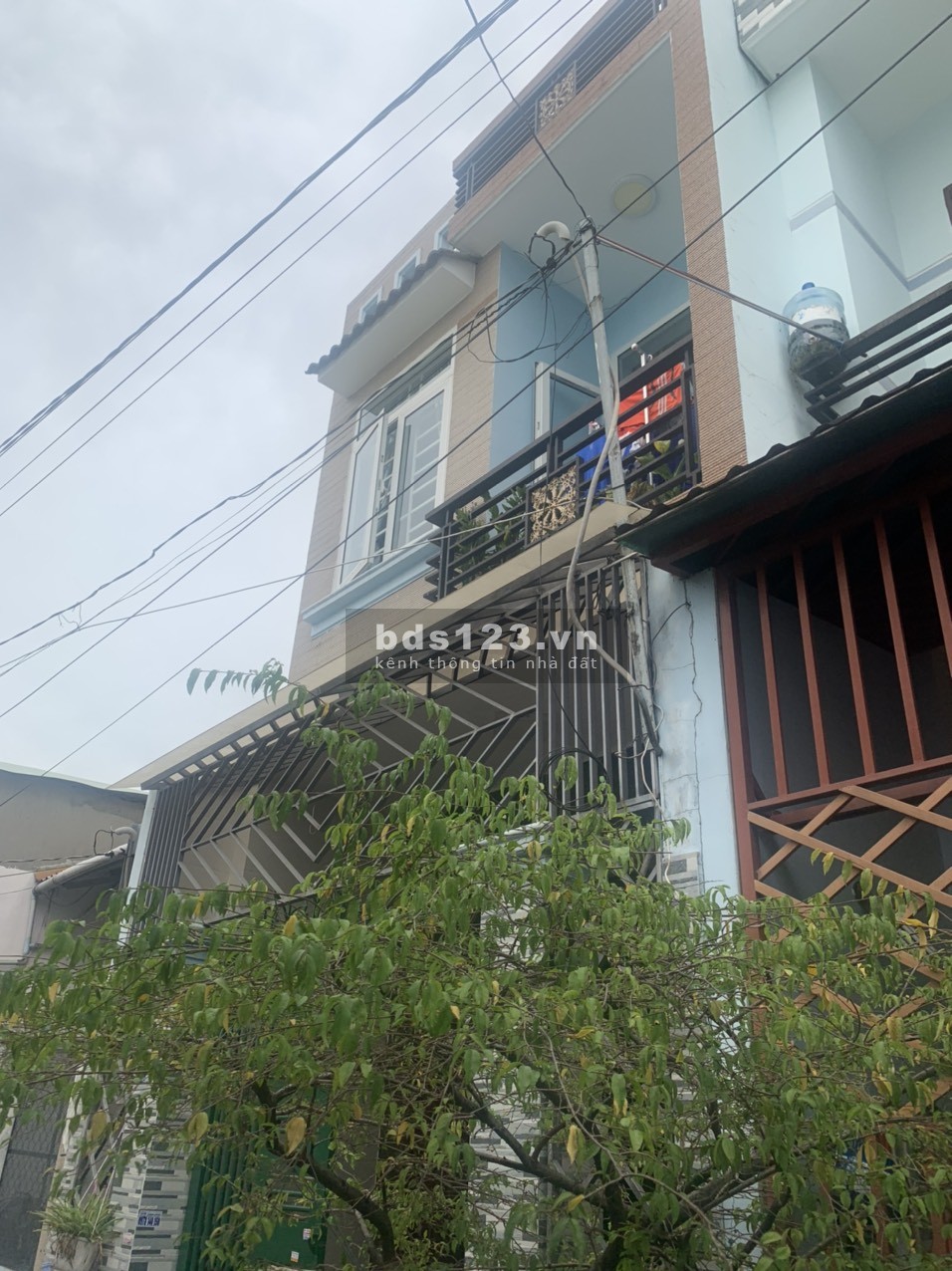 Nhà Chính chủ có SHR, nhà đẹp, yên tĩnh, thoáng mát diện tích 4X16m