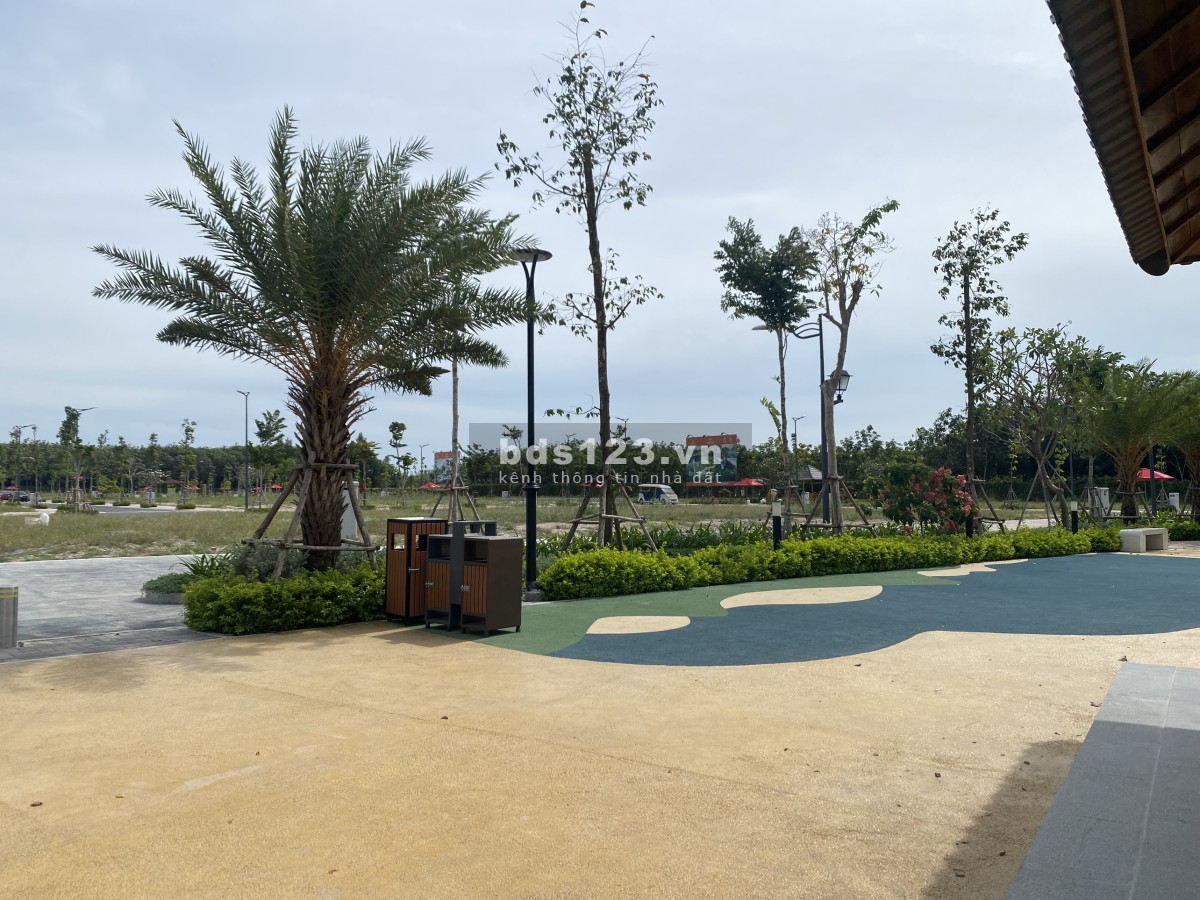 Bán đất nền mặt tiền đường Nguyễn Văn Linh đầy đủ tiện ích, diện tích 120m2 SHR tc