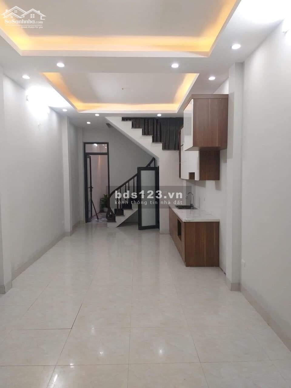 Bán nhà siêu phẩm nhà mặt đường Quan Nhân
