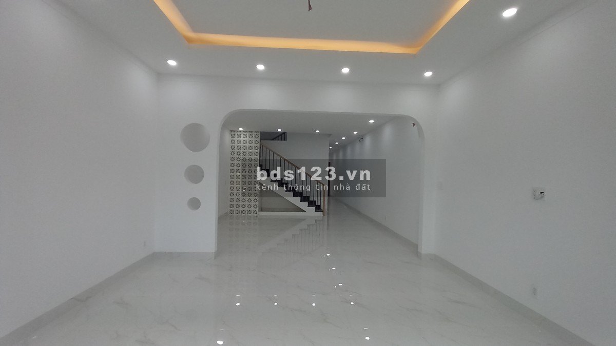 Bán Nhà Trung Tâm Thị Trấn Trảng Bom. Đối Diện Công Viên