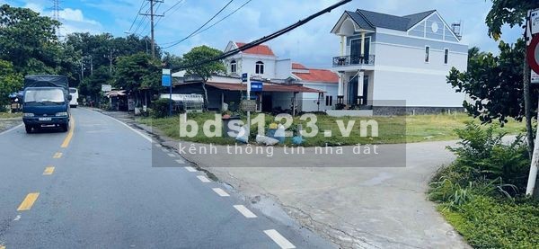 Cần Sang Gấp lô góc 2 Mặt tiền đường Nguyễn Thị Rành sát bên Tỉnh Lộ 2