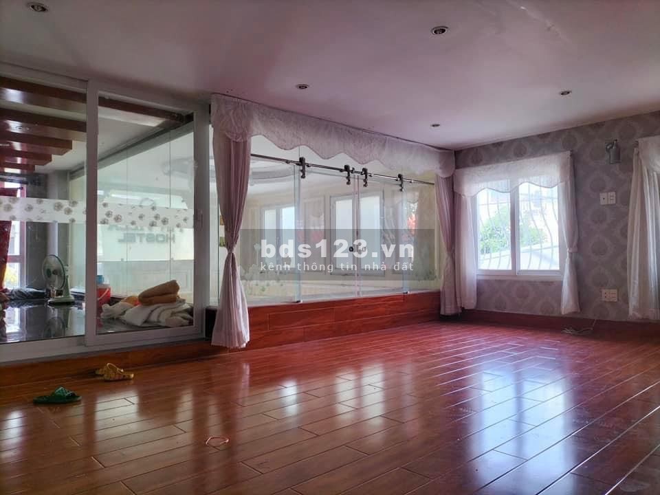 Bán nhà biệt thự 2 MT, 7.5 x 22 ,7 tầng, giá 34 tỷ giảm sâu còn 22 tỷ