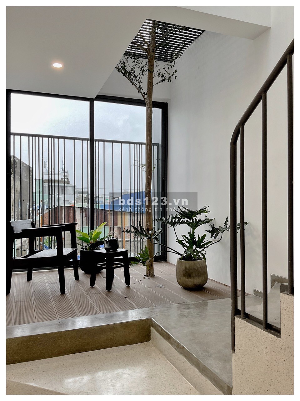 Nhà mới ken 3 tầng kiệt ô tô thông Nam Trân, xem là thích