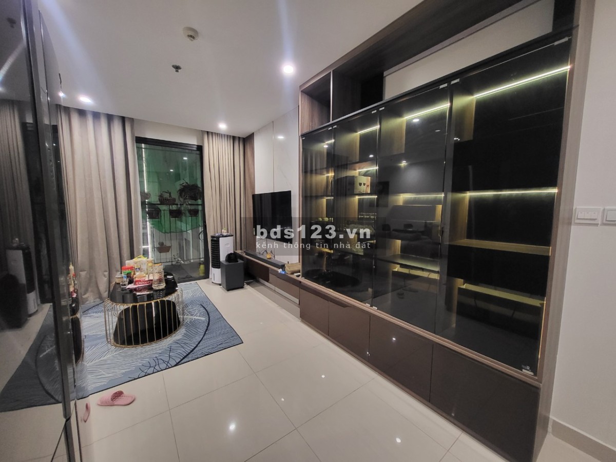 Bán chung cư 2pn+1, 2wc, căn góc view thoáng 3 mặt- Nội thất đầy đủ Vinhomes Ocean Park giá 1.9 tỷ