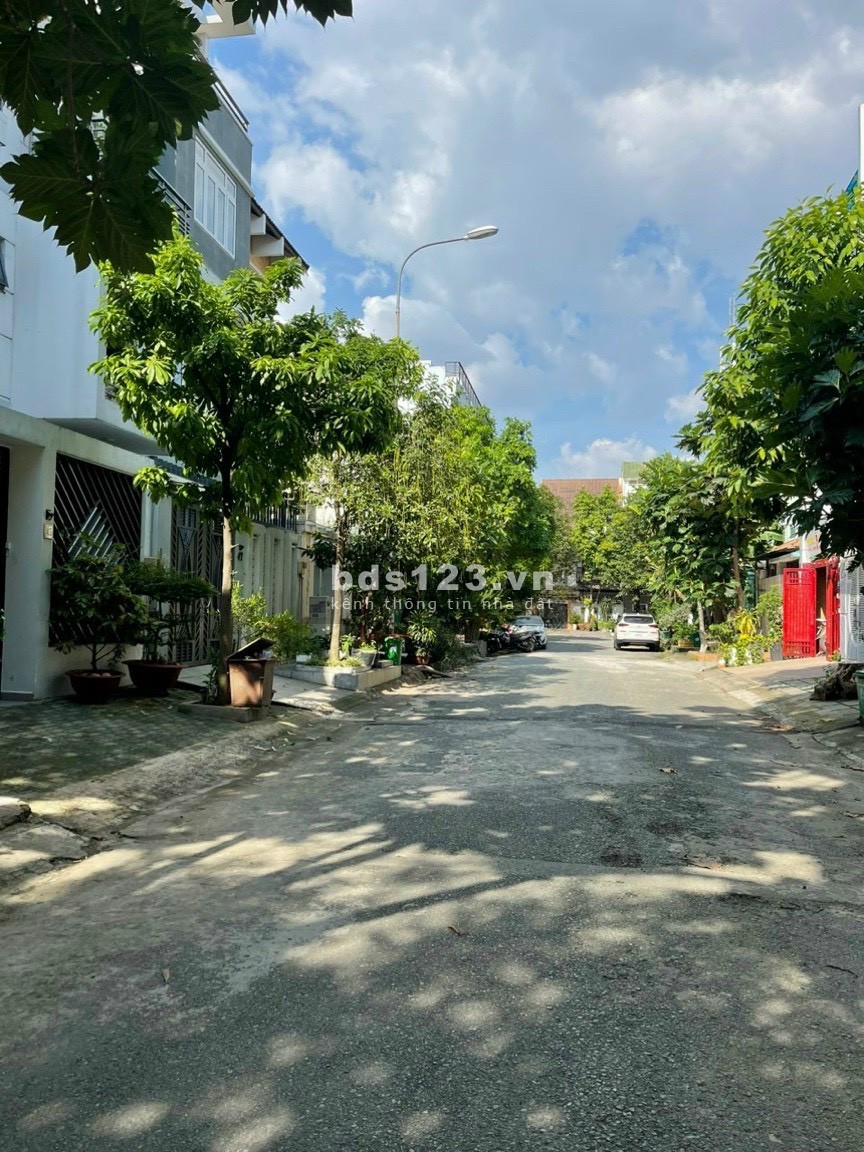 Bán gấp nhà mặt tiền đường P.Hiệp Bình Chánh Thủ Đức giá tốt
