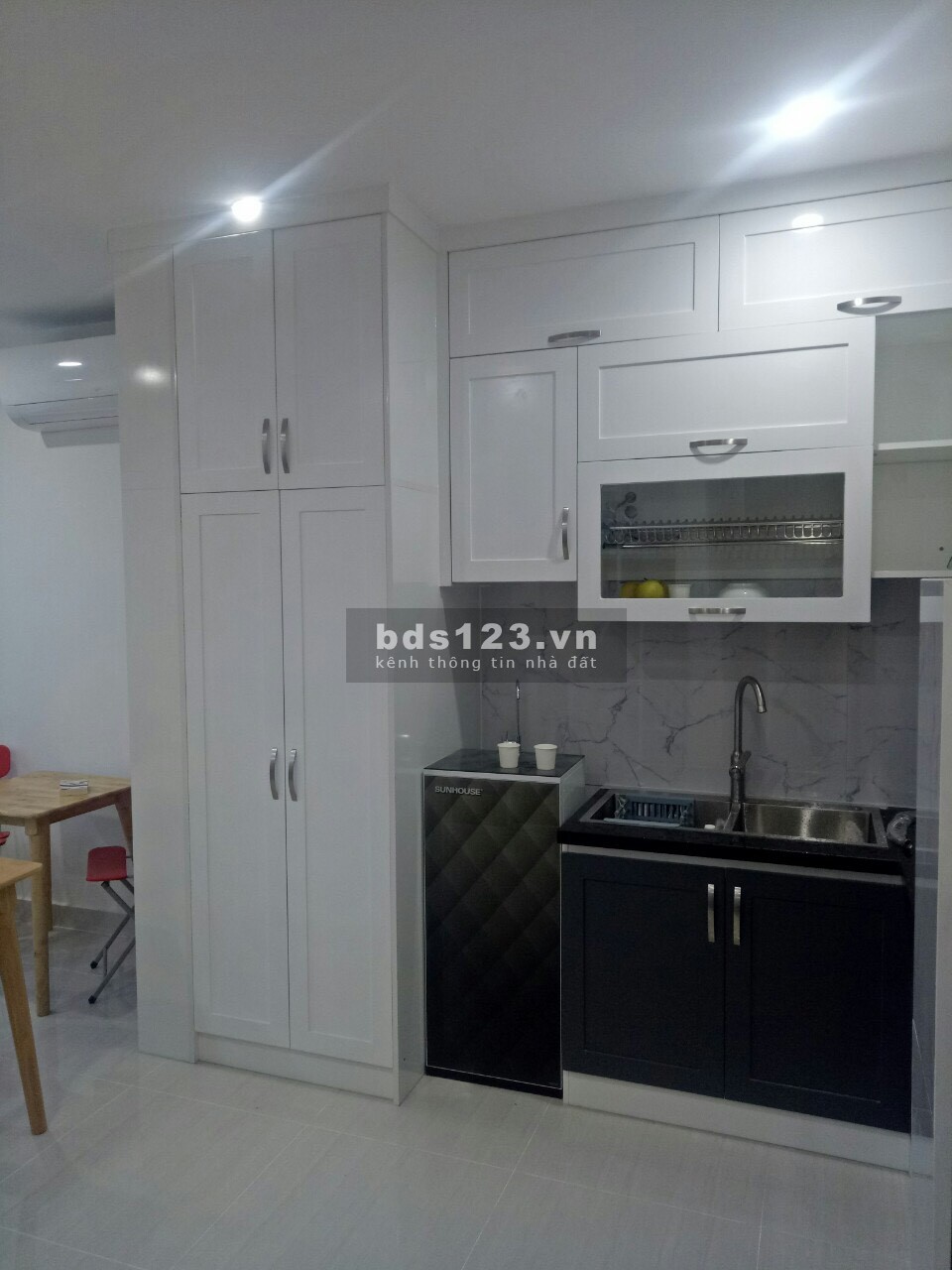 Chính chủ cho thuê căn 2PN 2WC full nội thất, tiện ích đủ