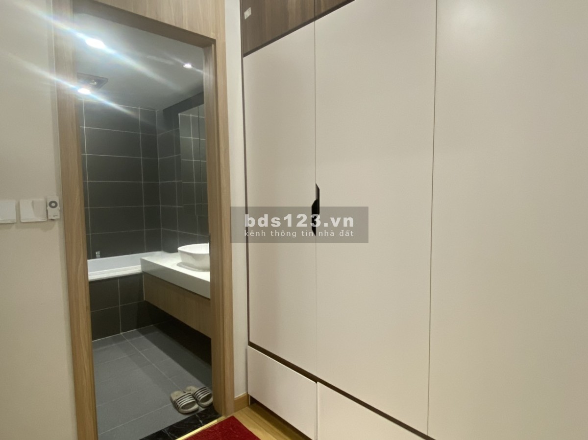 Bán căn hộ 2 PN tại dự án VOV Mễ Trì giá chỉ 1 tỷ 99