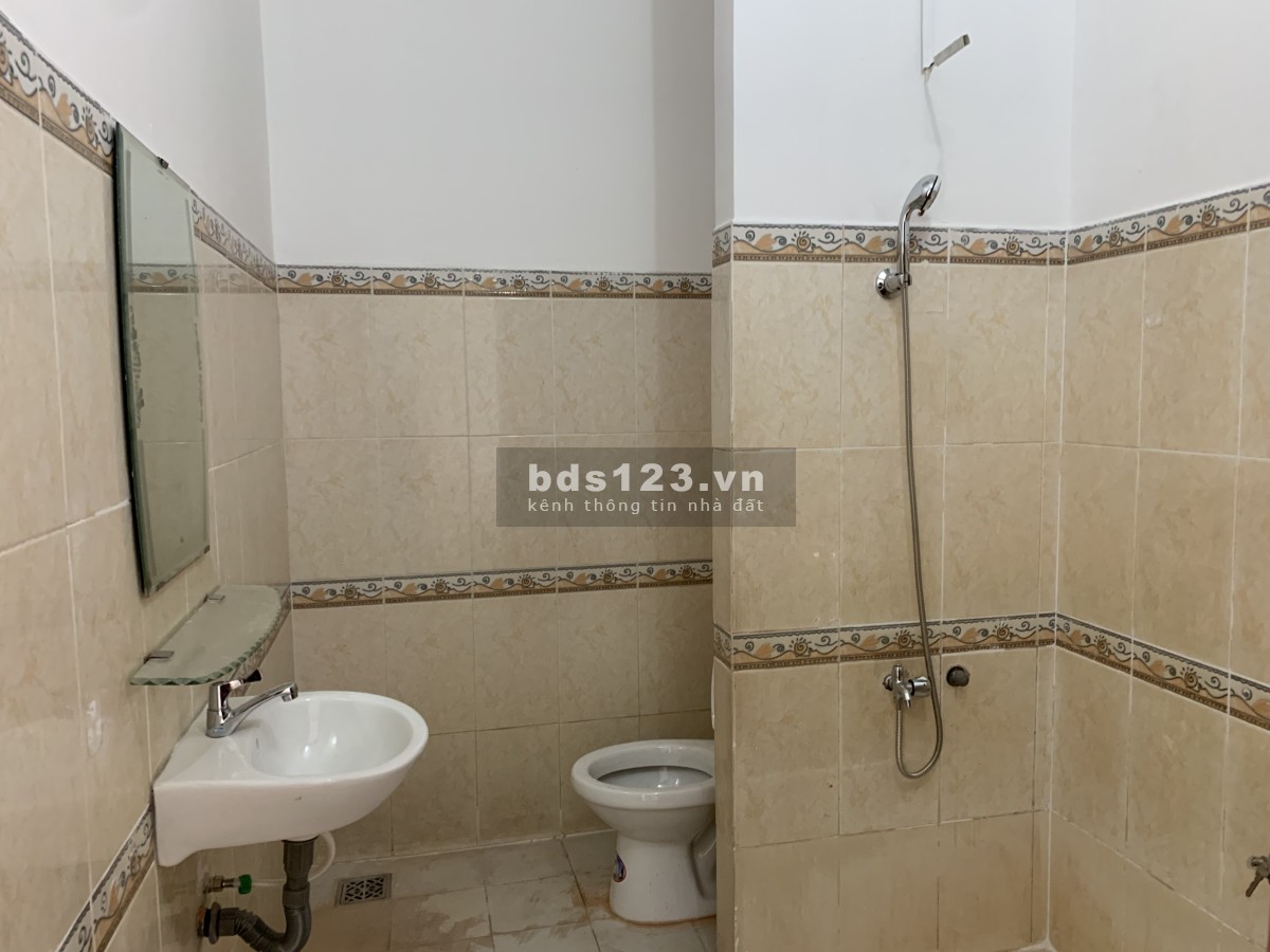 Cho thuê phòng trọ có cửa sổ BAN CÔNG, đầy đủ nội thất