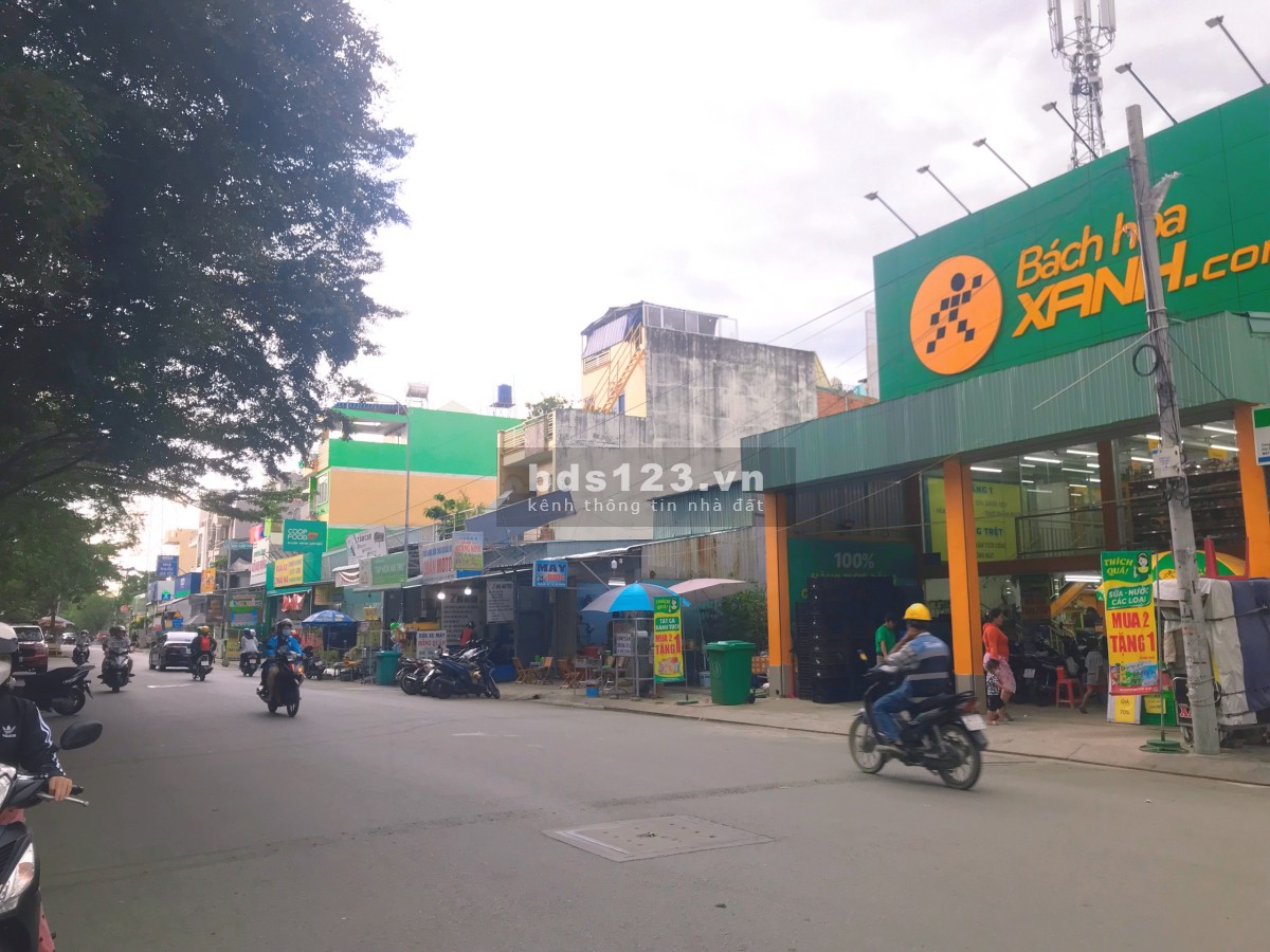 Cắt lỗ 500 triệu bán đất mặt tiền đường Võ Văn Kiệt 72.2m², đường trước nhà 12m, KDC đông đúc
