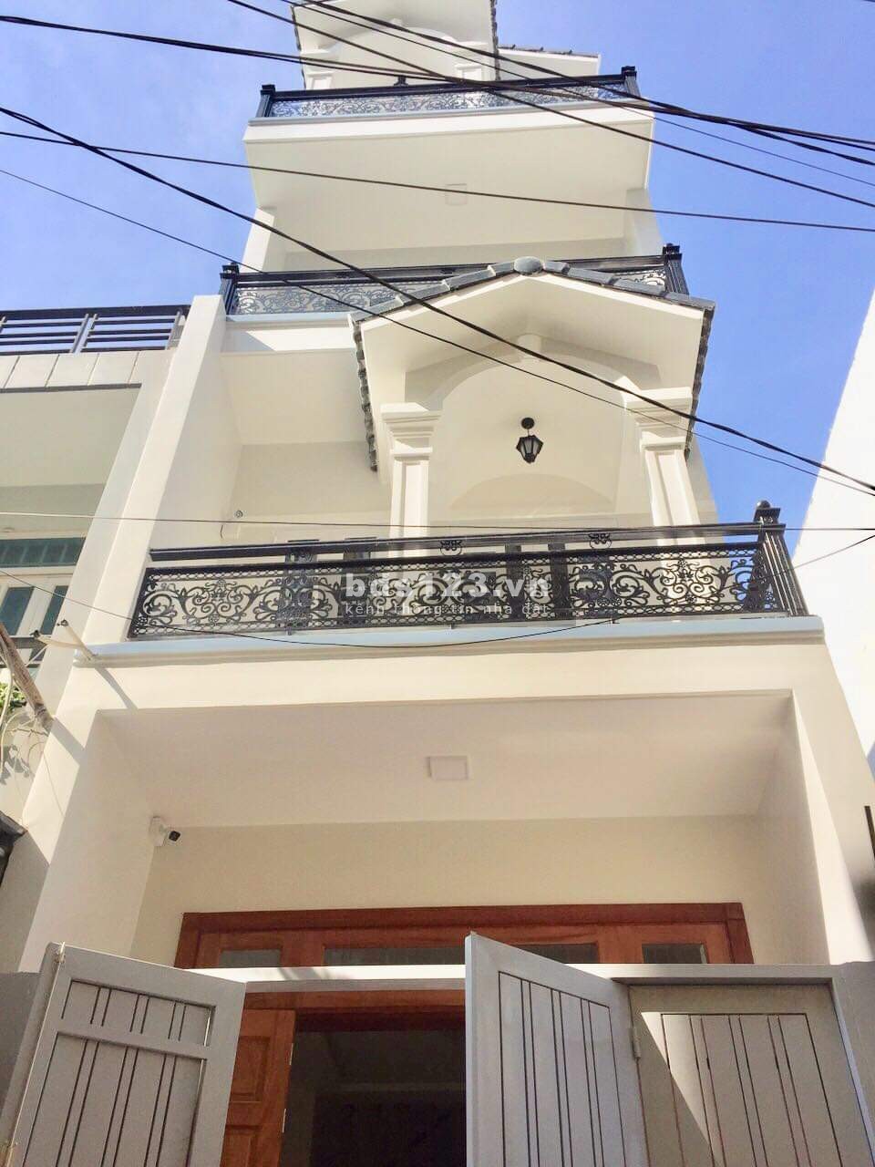 Bán nhà riêng Phạm Văn Chiêu, Phường 14, Khu phân lô, xe hơi ngủ trong nhà