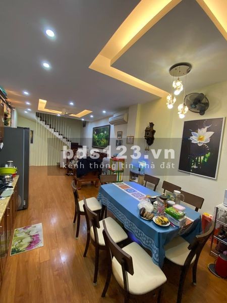 Bán nhà Hào Nam ngõ thông full nội thất khu dân trí cao an sinh đỉnh