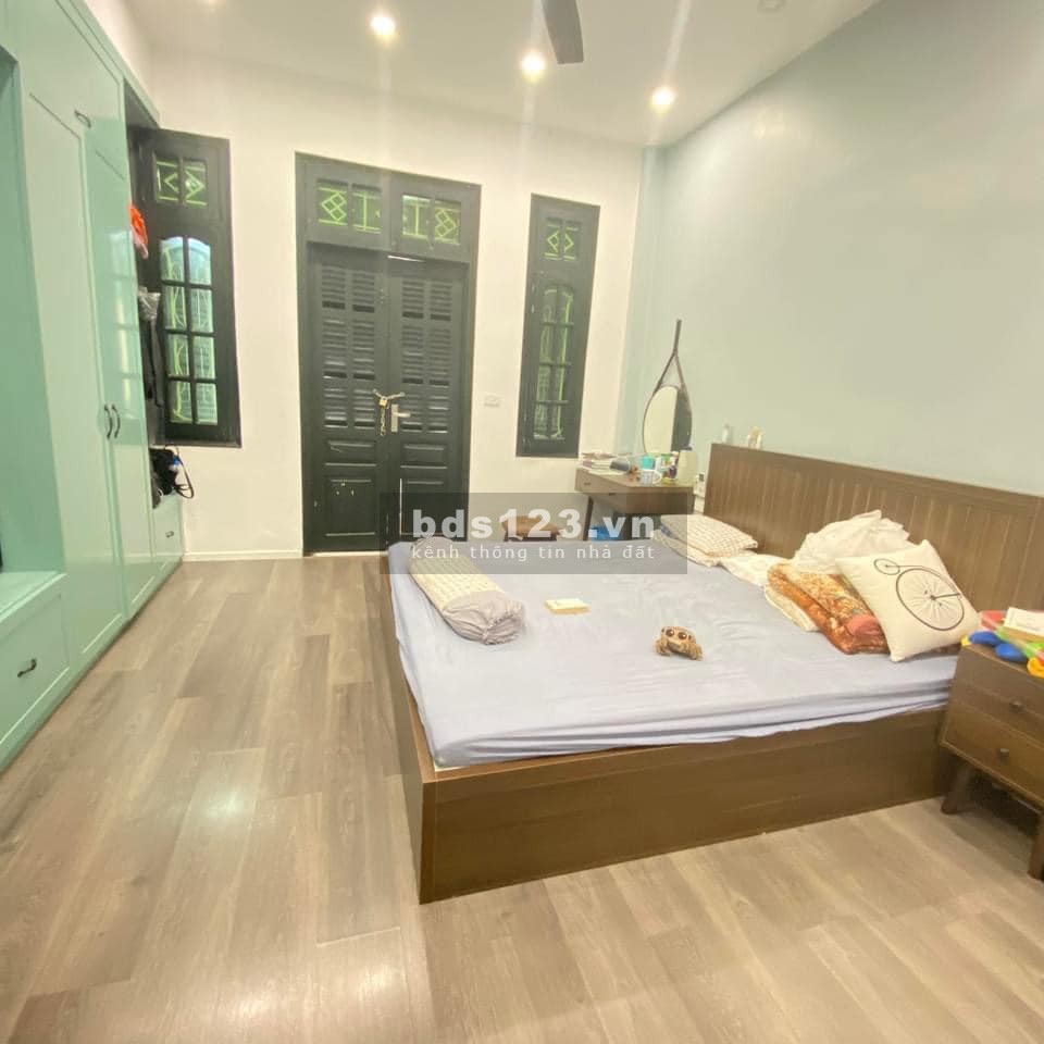 Bán nhà Vũ Thạnh 2 mặt thoáng khu dân trí cao ở sướng DT 44M 4 Tầng 5 Tỷ 1