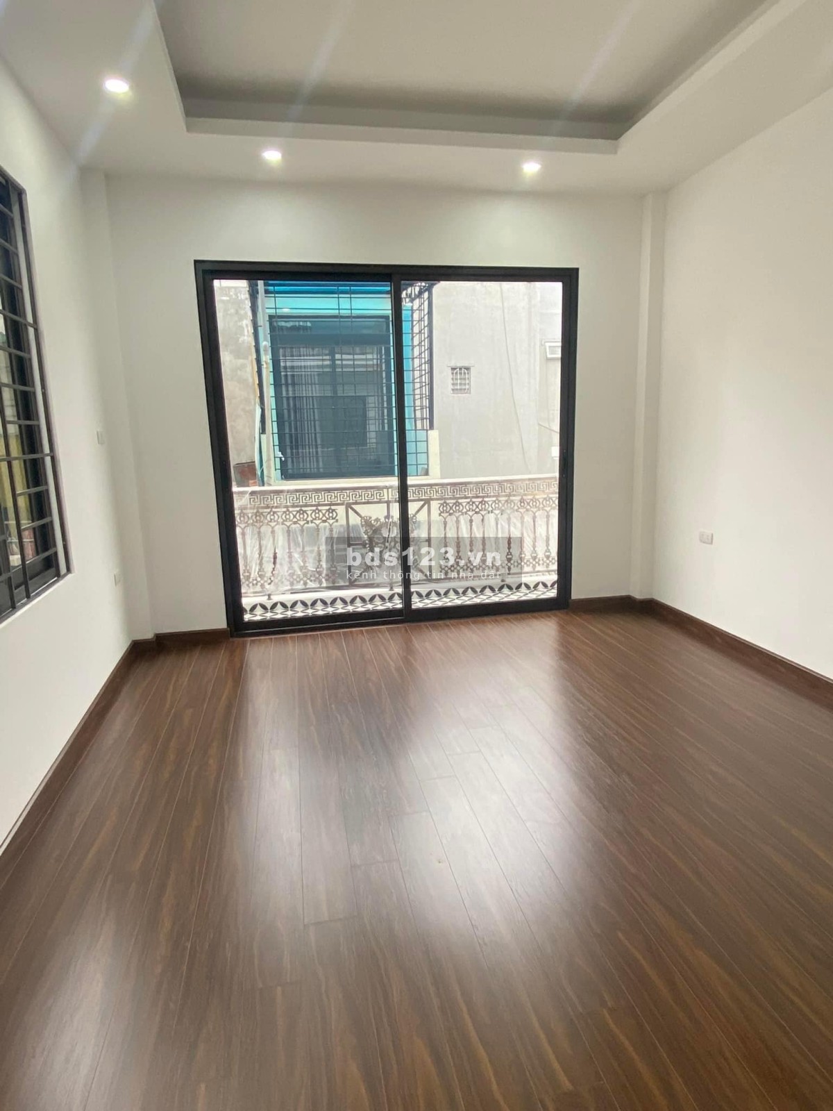 Cần cần bán nhà Kim Ngưu kinh doanh đỉnh ô tô tránh ô tô vào nhà dt 52Mx5T 8 Tỷ 5