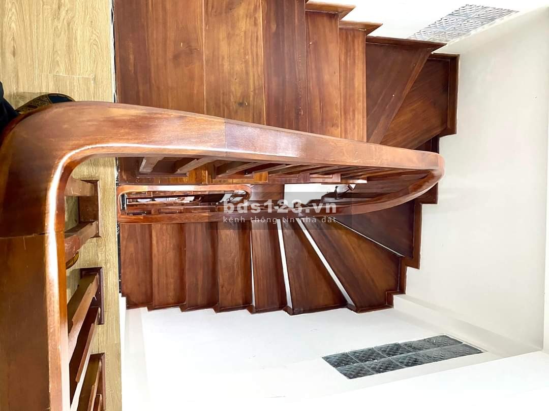 Bán nhà nguyên căn Quận Hai Bà Trưng, full nội thất lh 0947720706