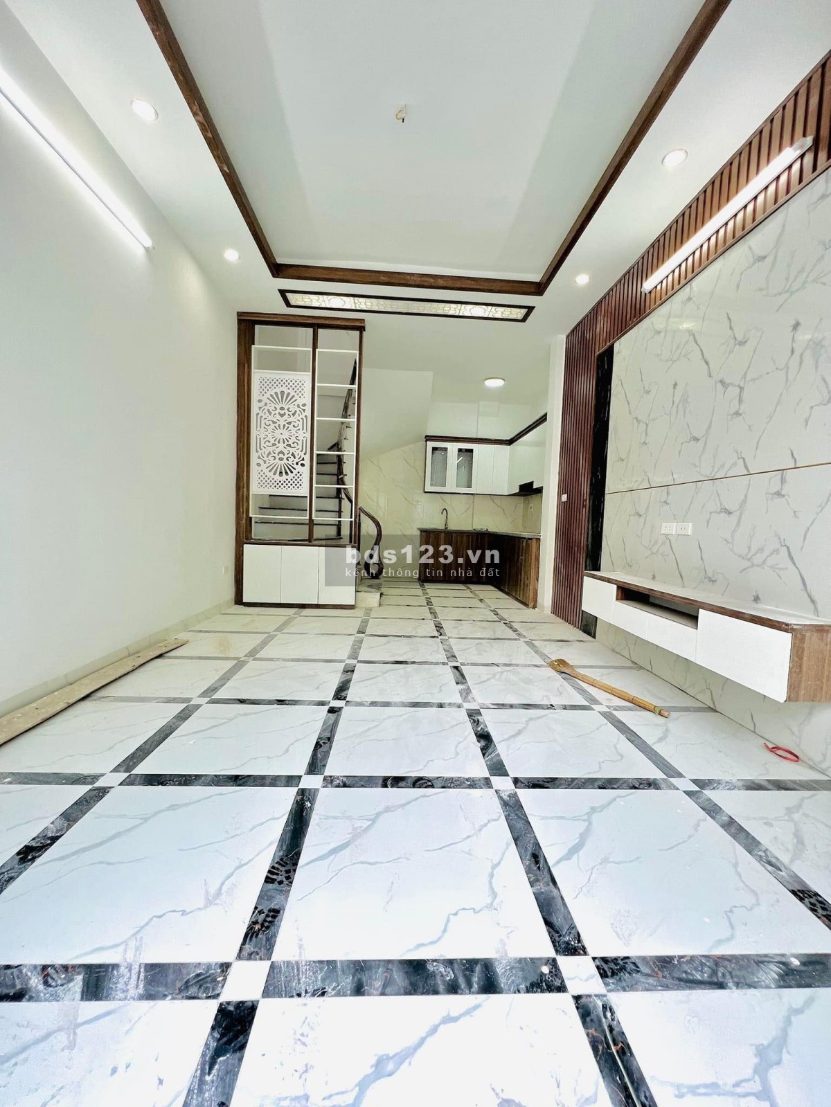 Bán nhà gần BẢO SƠN vài bước tới trường, mặt tiền 5m giá 2,5 tỷ, TẶNG NỘI THẤT