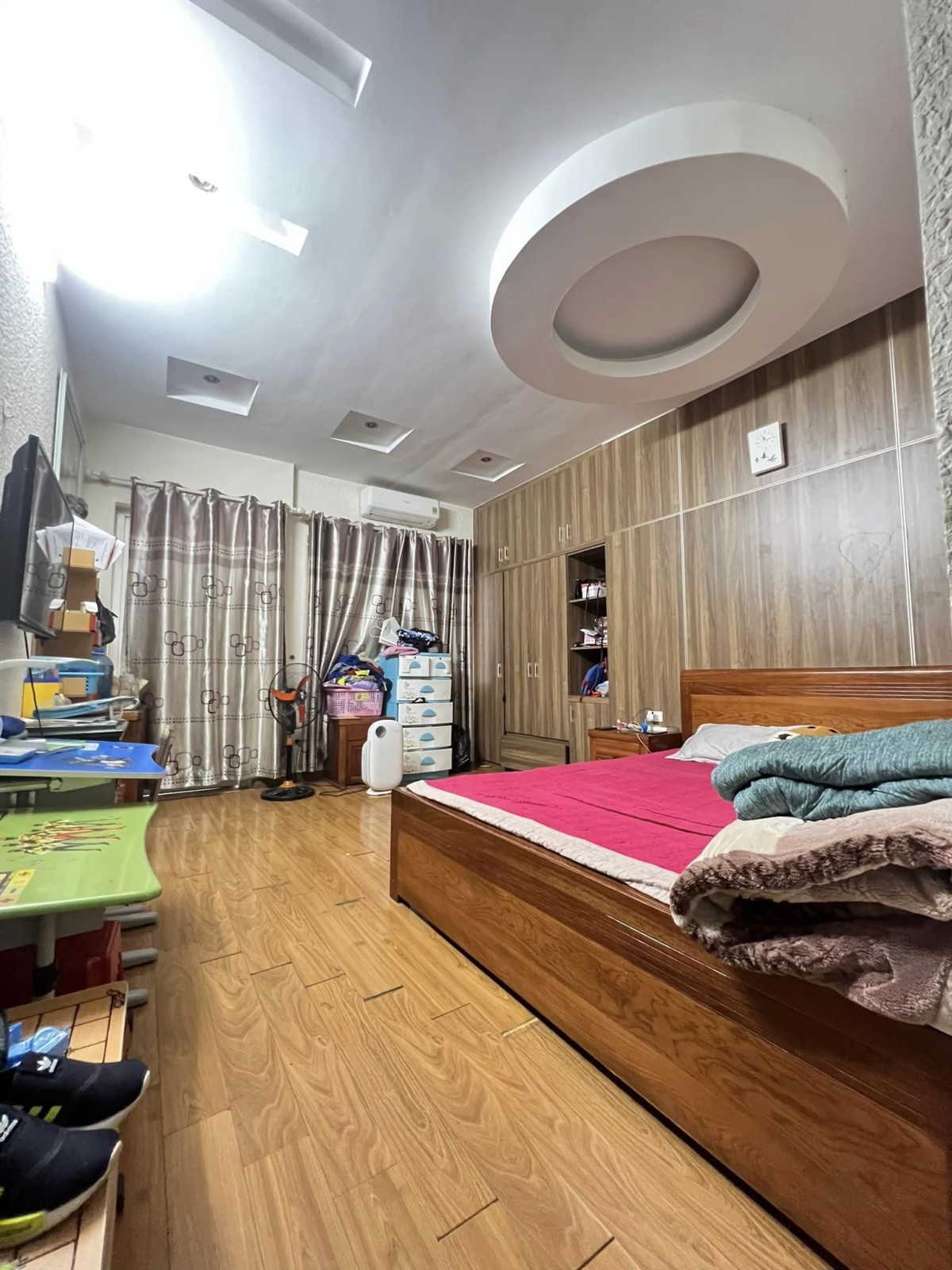 Bán nhà đẹp Hoàng Quốc Việt, Cầu Giấy, DT 40m² x 4 tầng, ngõ 3 gác thoáng