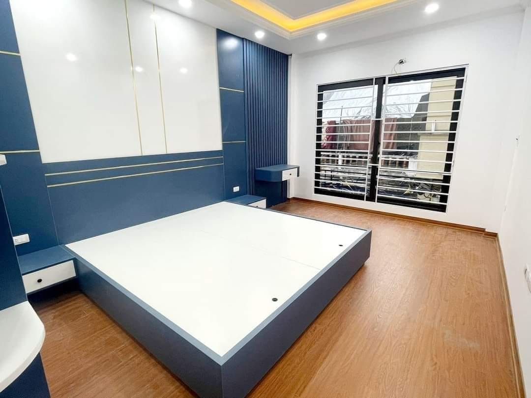 Bán nhà riêng Phùng Chí Kiên mới đẹp, DT 64m², ngõ thoáng gần ô tô, giá 4.95 tỷ