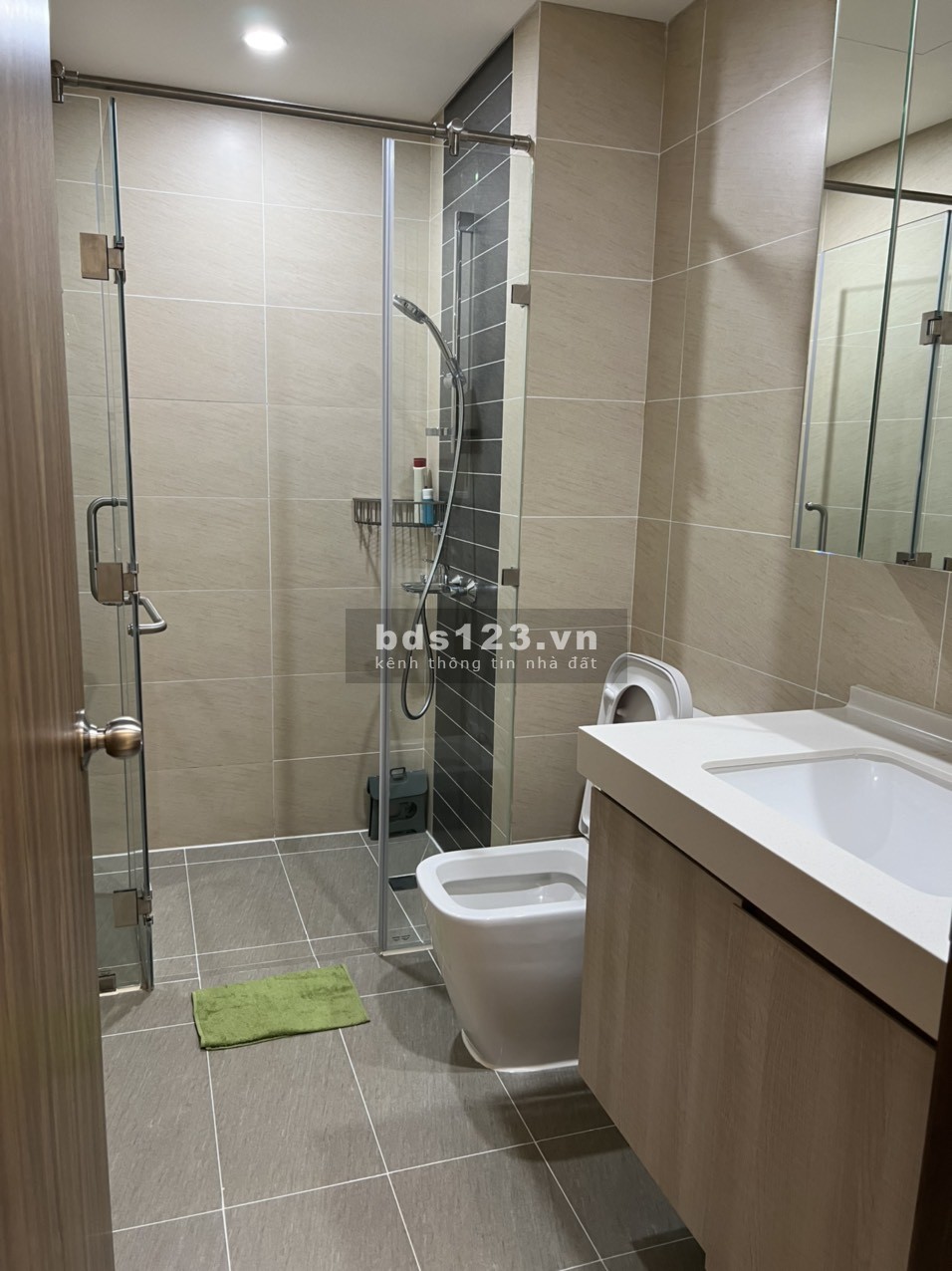 Cho thuê Hà Đô-Quận 10, căn hộ 2PN, Nội thất đẹp ở ngay 28tr/th